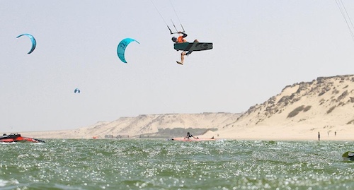 Kitesurfing